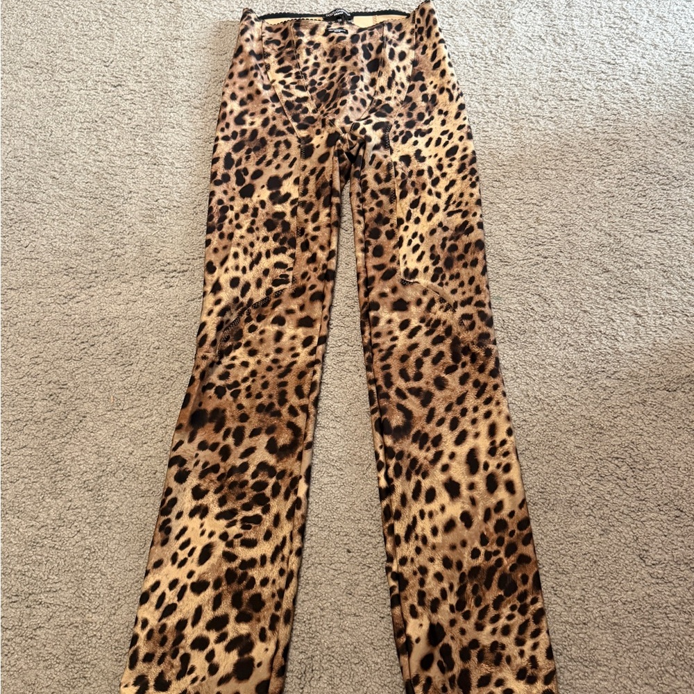 Dolce & Gabbana Leopard Print Pants